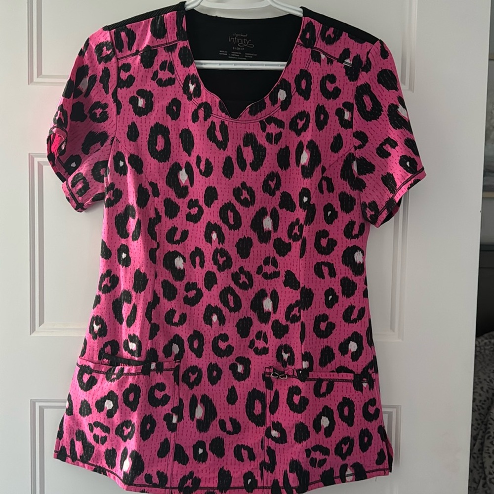 Women’s Scrub Top